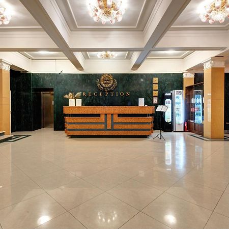Park Hotel Kaylaka Pleven Esterno foto